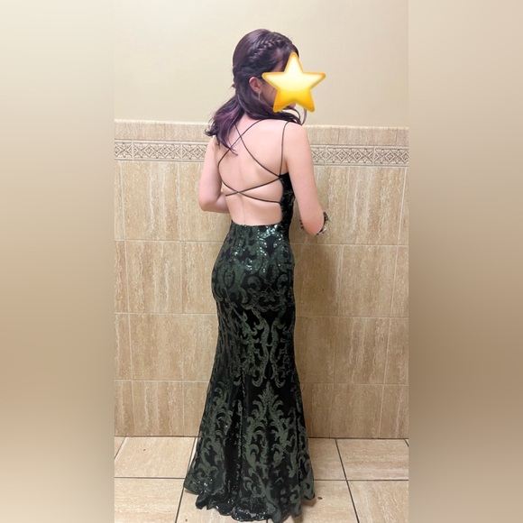 Formal Dress- HUNTER STYLE. Dress SLIGHTLY ALTERED - Picture 3 of 7